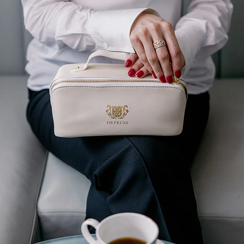 The DR PRUSS Trousse De Toilette